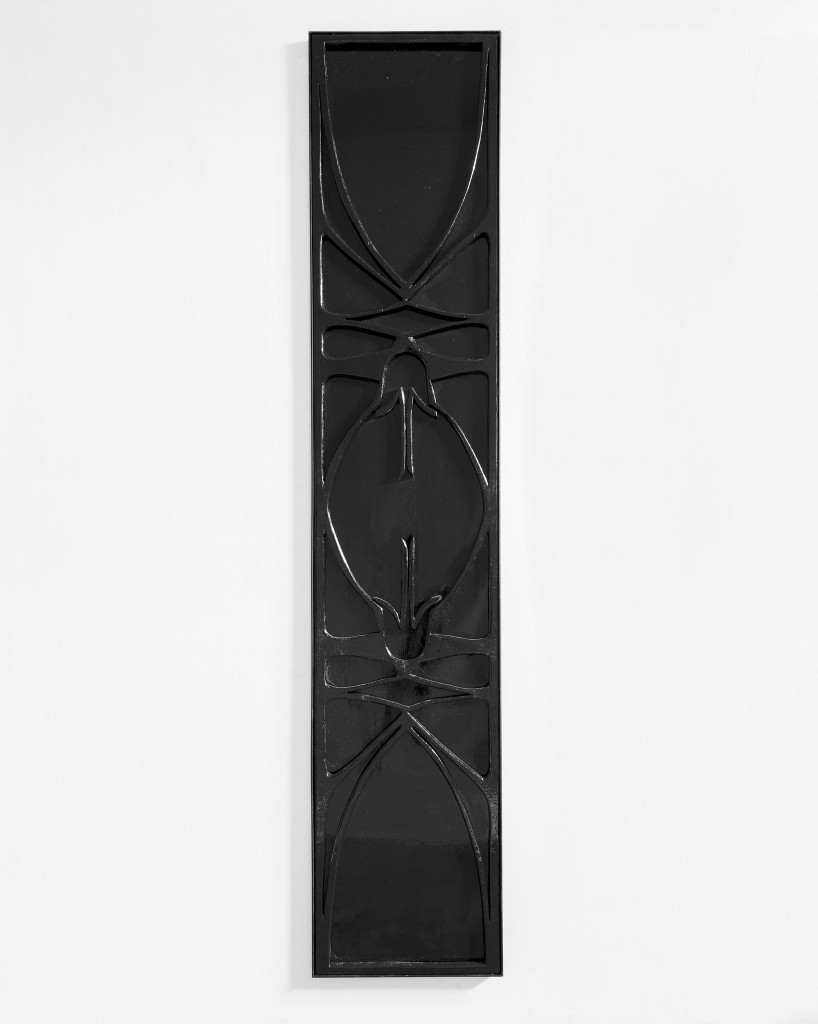 Klara Marlene Fischer - Headboard #1 Carcan (My dreams in a cage, locked in)