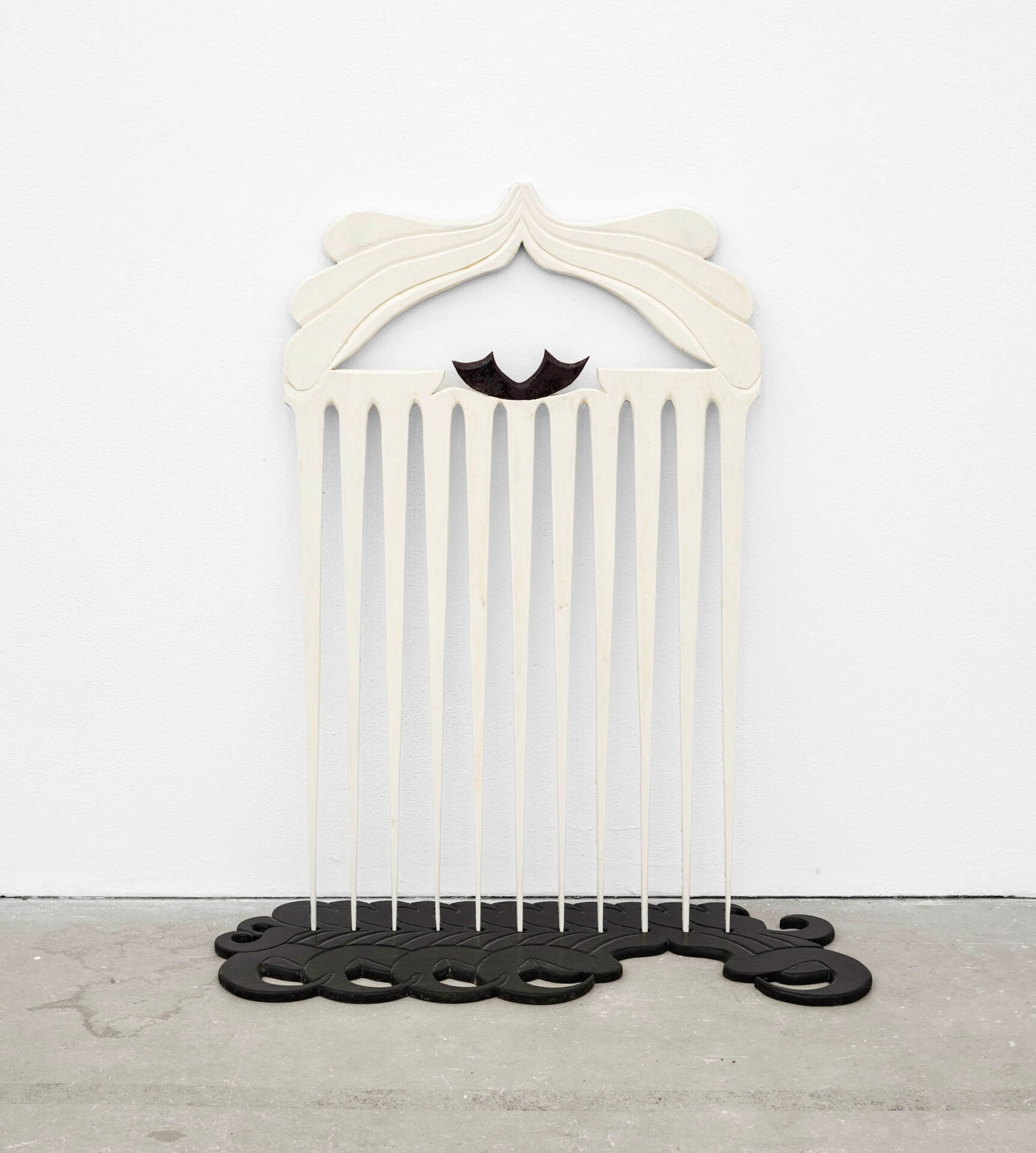 Klara Marlene Fischer - Take care (comb with curls) 